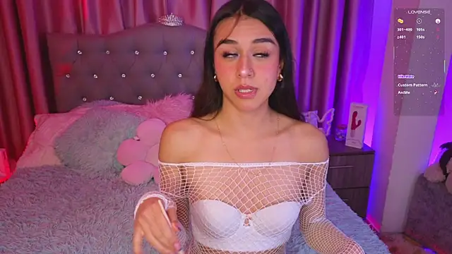 Snapshot of Emiily_Scott1 chatting on July 2026 03:20:02 AM Emiily Scott1 online show from July 2026 03:20:02 AM