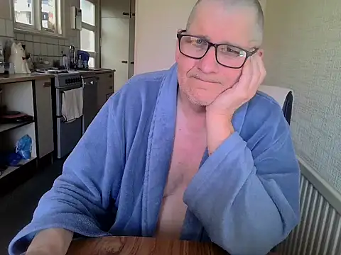 daddyflash online show from April 2026 09:20:01 AM