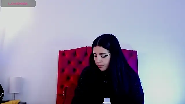 Snapshot of aliice_walker_ chatting on December 2024 01:32:02 PM aliice walker online show from December 2024 01:32:02 PM