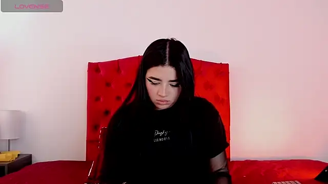 Snapshot of aliice_walker_ chatting on December 2024 04:38:02 PM aliice walker online show from December 2024 04:38:02 PM