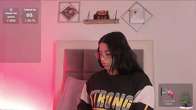 Snapshot of aliice_walker_ chatting on January 2025 12:31:01 PM aliice walker online show from January 2025 12:31:01 PM