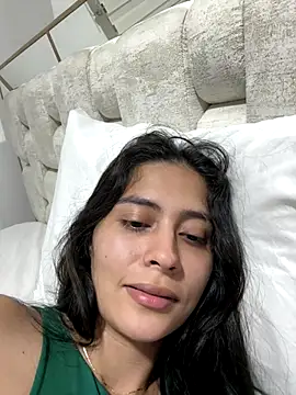 Sophie  Foxxx online show from October 2025 05:06:01 AM