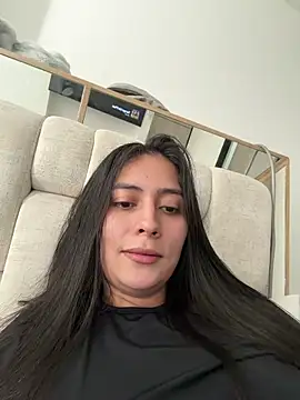 Sophie  Foxxx online show from April 2026 09:18:02 PM