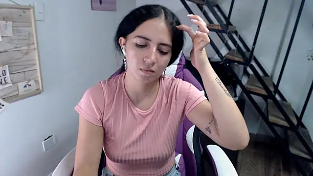 samantha baby  online show from October 2025 08:42:01 PM