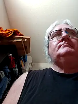 graham1980 online show from February 2025 03:53:02 PM