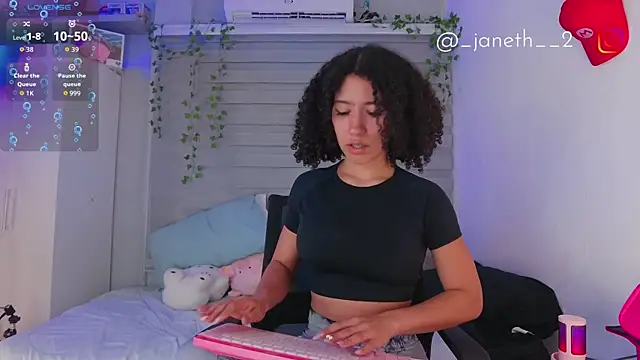 Lovely Janeth online show from January 2026 12:14:02 AM