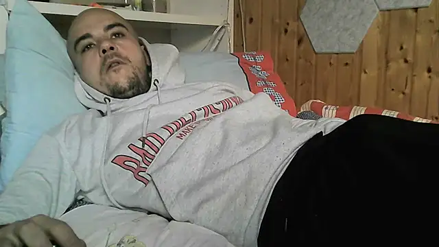 Snapshot of ItalianVinDiesel chatting on November 2025 09:08:02 AM ItalianVinDiesel online show from November 2025 09:08:02 AM