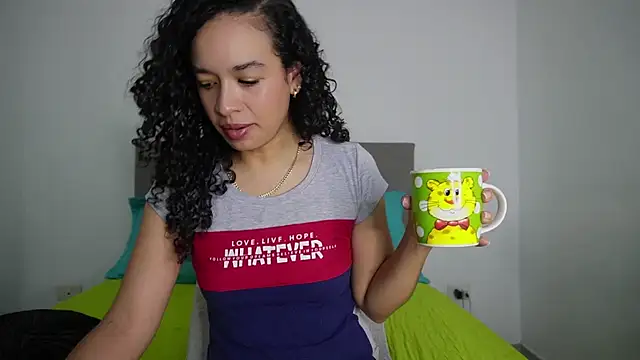 angela  98 online show from November 2025 12:38:01 PM