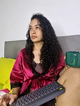 angela  98 online show from December 2025 11:38:02 AM