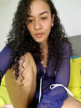 Snapshot of angela__98 chatting on March 2026 12:21:01 PM angela 98 online show from March 2026 12:21:01 PM