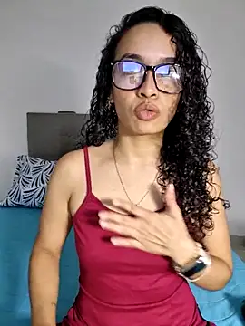 Snapshot of angela__98 chatting on April 2026 12:54:01 PM angela 98 online show from April 2026 12:54:01 PM