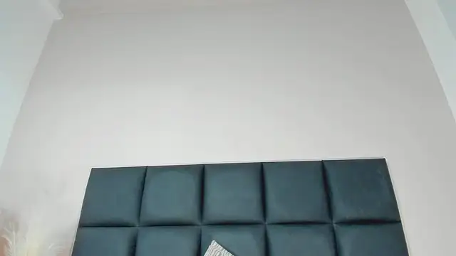 NoraDasilva online show from September 2025 11:18:02 PM