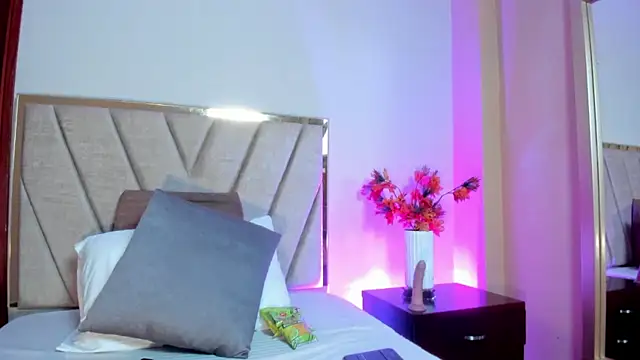 NoraDasilva online show from April 2026 12:39:01 AM