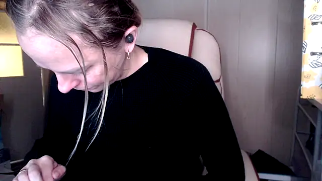 Snapshot of las_sweet chatting on October 2025 11:01:01 AM las sweet online show from October 2025 11:01:01 AM