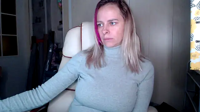 Snapshot of las_sweet chatting on October 2025 08:04:02 AM las sweet online show from October 2025 08:04:02 AM