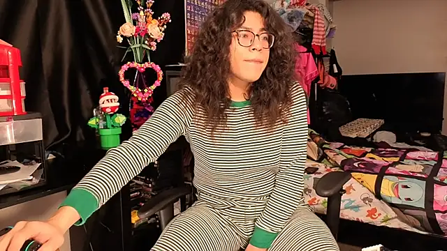 ShinyCherub online show from February 2025 05:15:01 AM