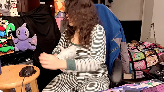 ShinyCherub online show from December 2025 01:58:02 AM