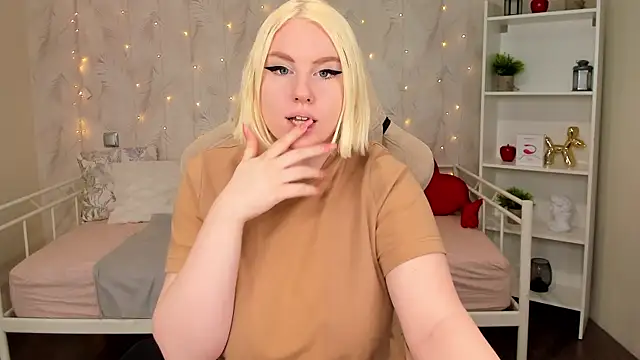 art lovee online show from January 2025 01:08:01 AM