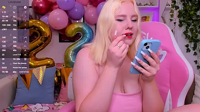 art lovee online show from October 2025 01:25:02 AM