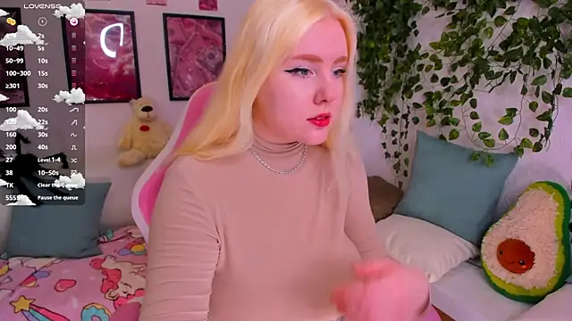 Snapshot of art_lovee chatting on February 2026 12:58:02 AM art lovee online show from February 2026 12:58:02 AM