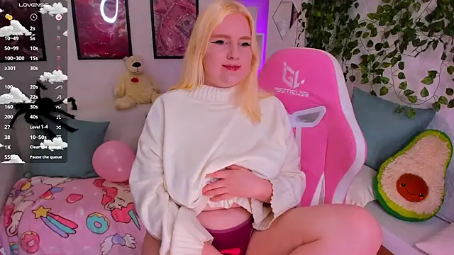 Snapshot of art_lovee chatting on February 2026 01:10:02 AM art lovee online show from February 2026 01:10:02 AM