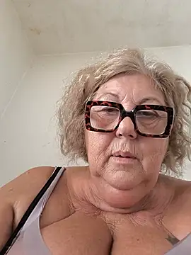 Merilulla online show from July 2026 12:11:01 PM