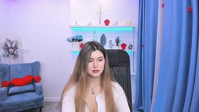 AnneTLi online show from February 2026 03:18:01 AM