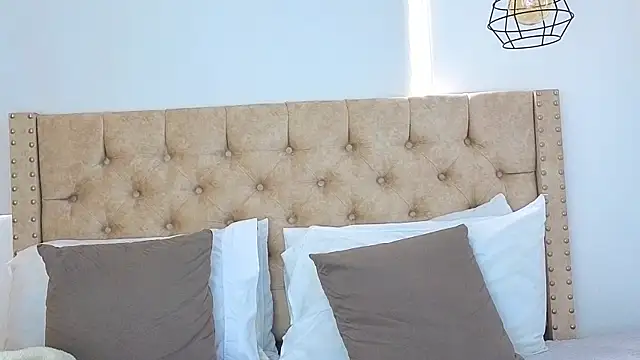 Snapshot of KeryHillson chatting on November 2025 01:24:03 PM KeryHillson online show from November 2025 01:24:03 PM