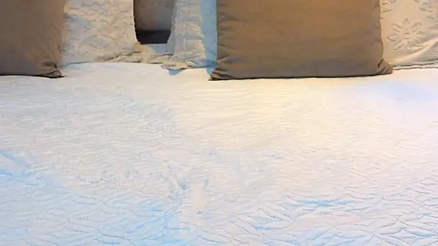 Snapshot of KeryHillson chatting on November 2025 02:28:01 PM KeryHillson online show from November 2025 02:28:01 PM