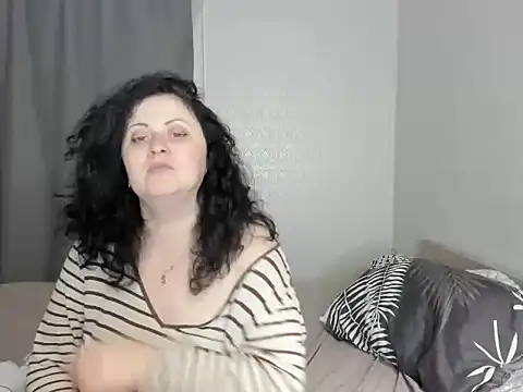 Snapshot of Lillian2 chatting on September 2025 07:51:02 PM Lillian2 online show from September 2025 07:51:02 PM