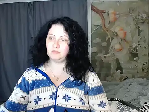 Snapshot of Lillian2 chatting on November 2025 10:53:02 PM Lillian2 online show from November 2025 10:53:02 PM