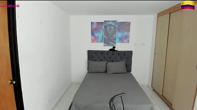 Louis marley   online show from December 2024 09:54:01 PM