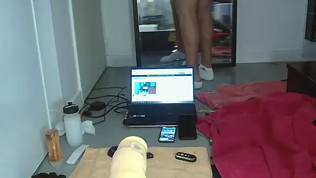 Soumis7575 online show from March 2026 12:34:02 AM