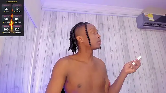 DominicSccott online show from February 2025 12:28:01 PM