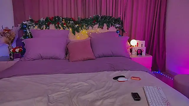 Cosmic Sia online show from January 2025 06:07:02 AM