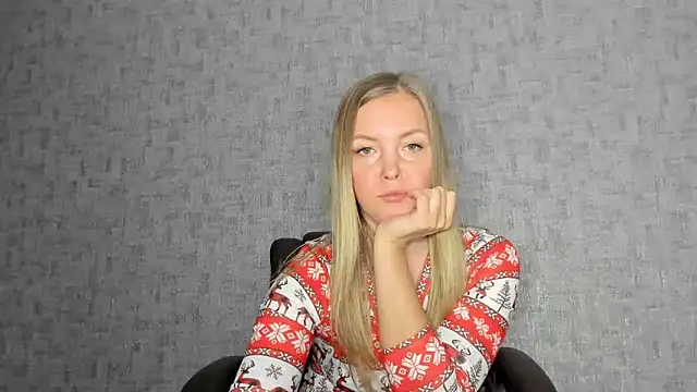 iam Venus online show from December 2025 02:45:02 PM