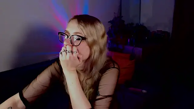 welliza online show from September 2025 12:10:02 AM