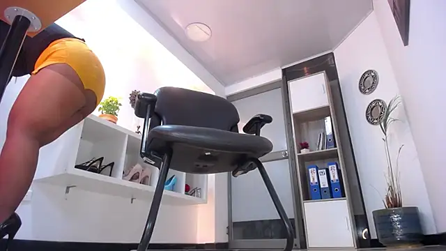 Natashaclaus04 online show from February 2025 11:17:01 AM