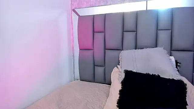  MiaBrown  online show from January 2025 06:09:02 PM