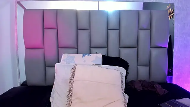  MiaBrown  online show from February 2025 06:21:01 PM