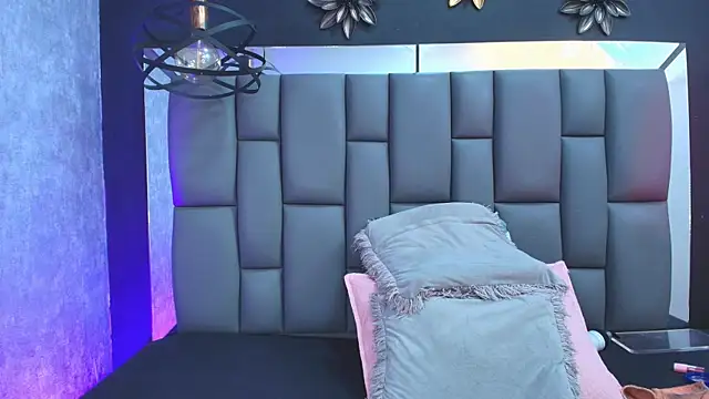  MiaBrown  online show from September 2025 12:06:01 PM