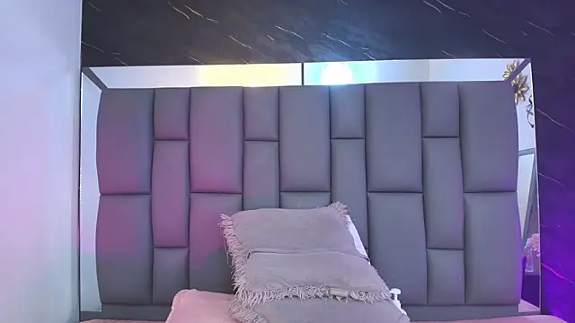  MiaBrown  online show from February 2026 12:12:01 PM