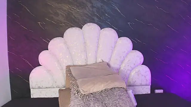  MiaBrown  online show from April 2026 12:06:01 PM