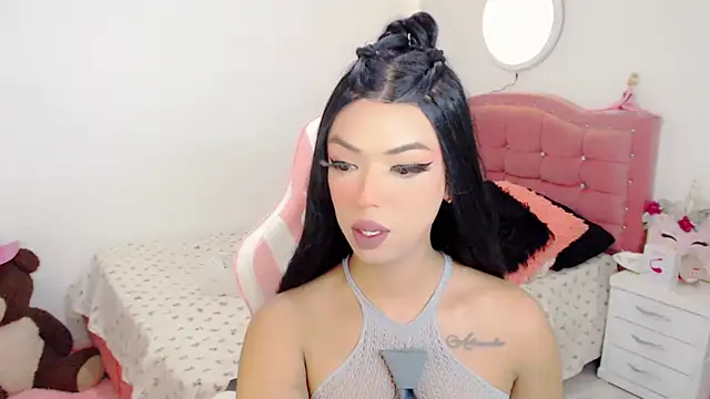 Tanedra collings online show from September 2025 03:33:02 AM