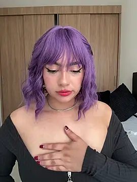 Nicollemays online show from March 2026 05:16:01 PM