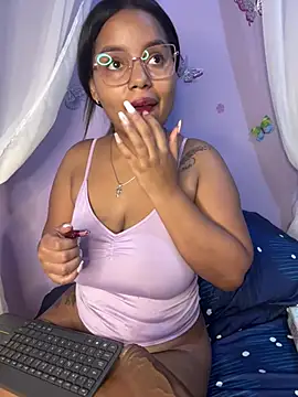 Aleja DANS online show from April 2026 01:24:02 PM