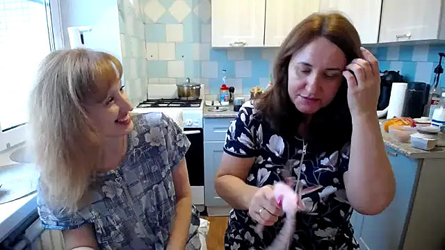 DonnaMagdalena online show from December 2024 08:00:01 AM