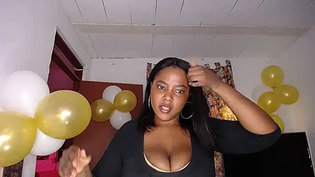 yselahot online show from March 2025 07:06:02 PM