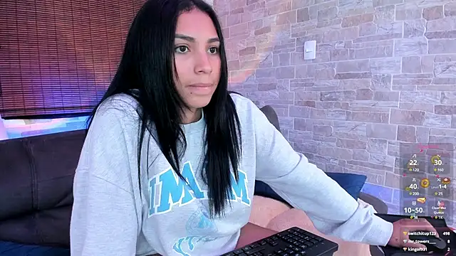 Snapshot of SALOME_CLARK1 chatting on February 2025 03:20:01 PM SALOME CLARK1 online show from February 2025 03:20:01 PM