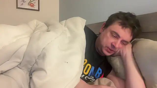 freddy0222222 online show from April 2026 05:49:02 AM